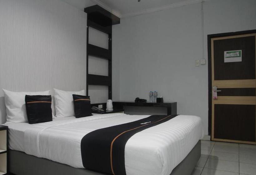 בית מלון כפרי Oyo 2104 Grand Sabrina