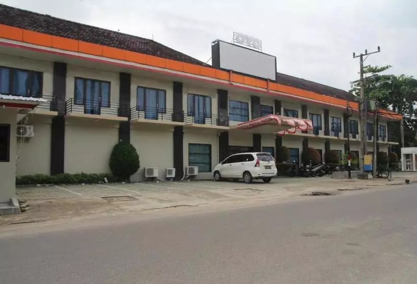 هتل Oyo 2104  Grand Sabrina