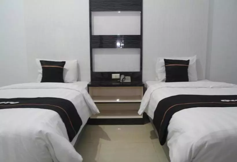 هتل Oyo 2104  Grand Sabrina