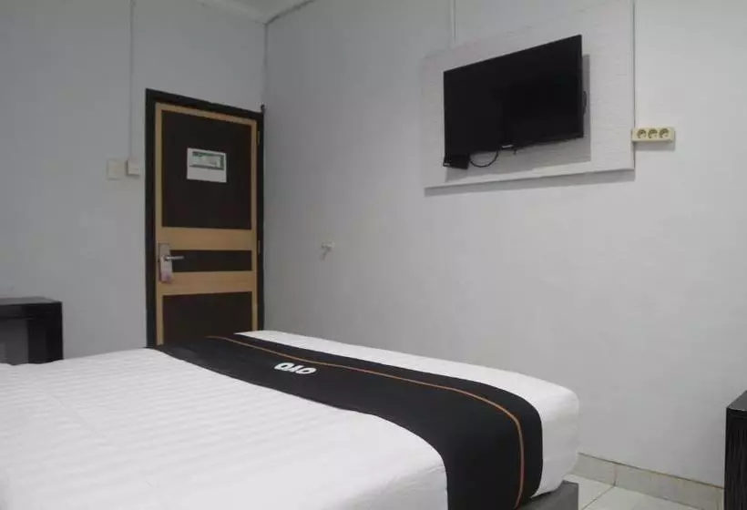 هتل Oyo 2104  Grand Sabrina