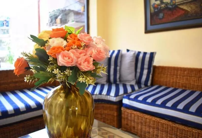 پانسیون Hostal Quil
