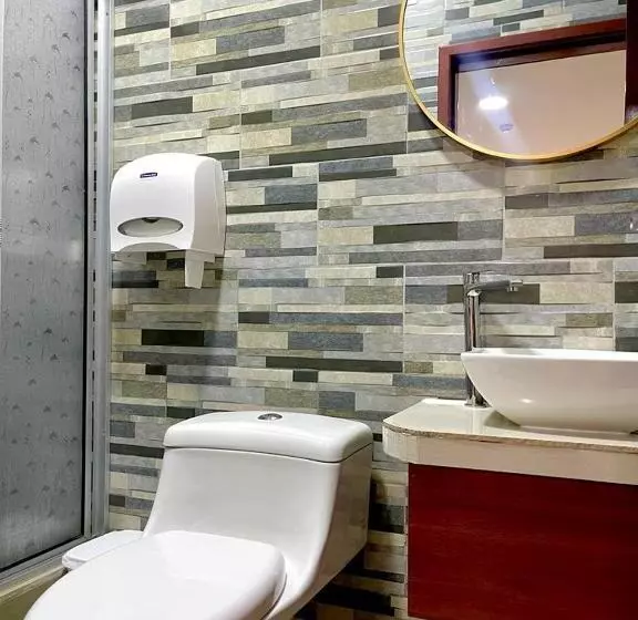 پانسیون Hostal Quil