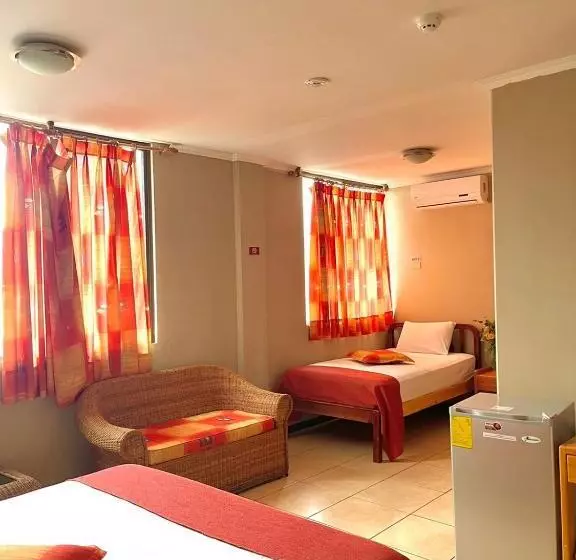 پانسیون Hostal Quil