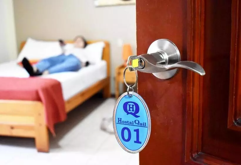 پانسیون Hostal Quil