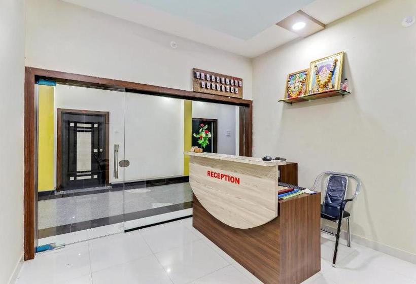 בית מלון כפרי Oyo 63139 Kamal  And Lodging