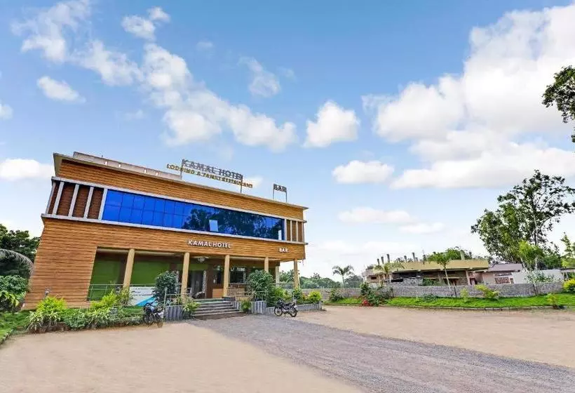 Hotelli Oyo 63139 Kamal  And Lodging