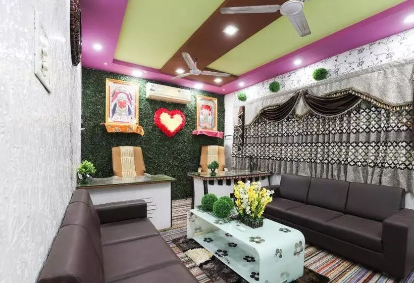هتل Spot On 63277 The Great Bhagvati
