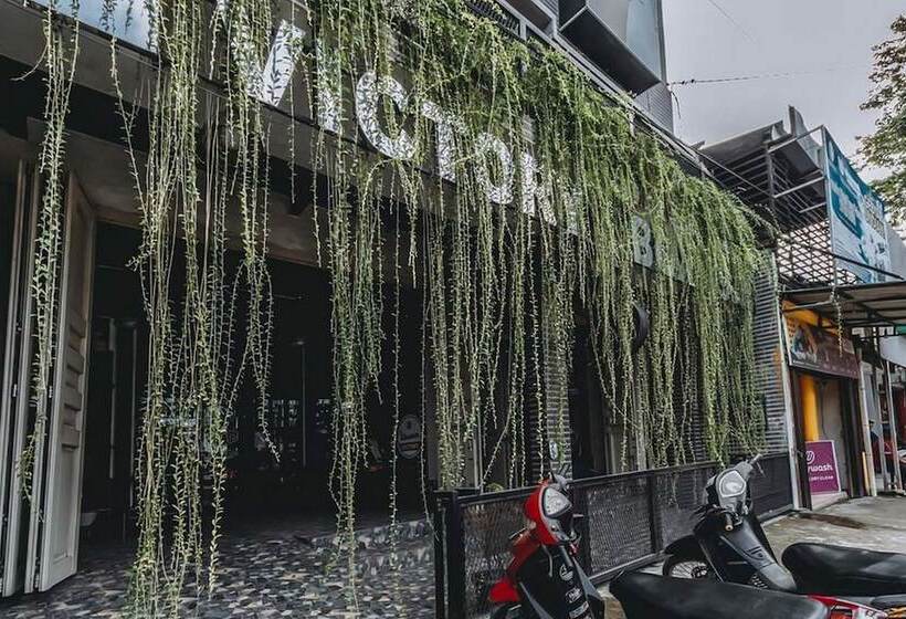 פנסיון Koolkost @ Jalan Dr Mansyur Medan