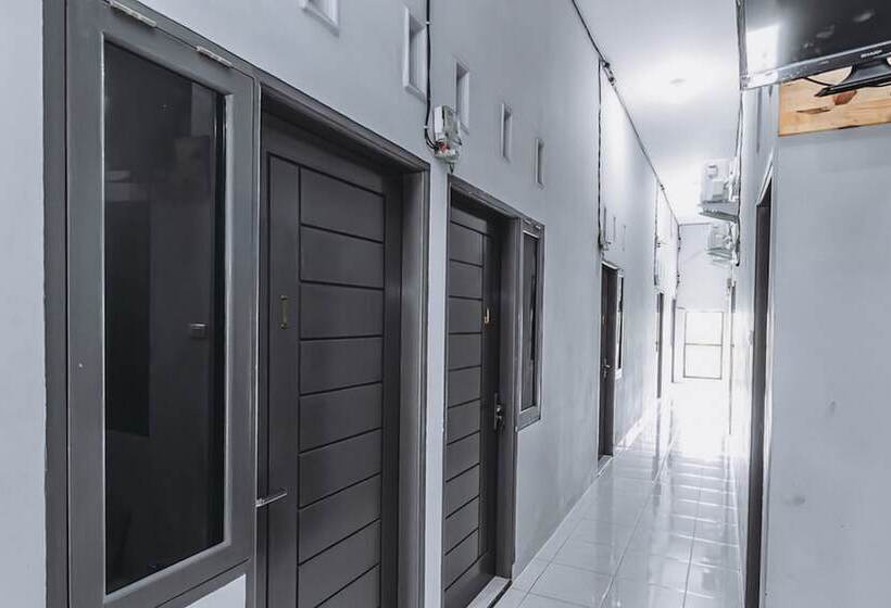 פנסיון Koolkost @ Jalan Dr Mansyur Medan