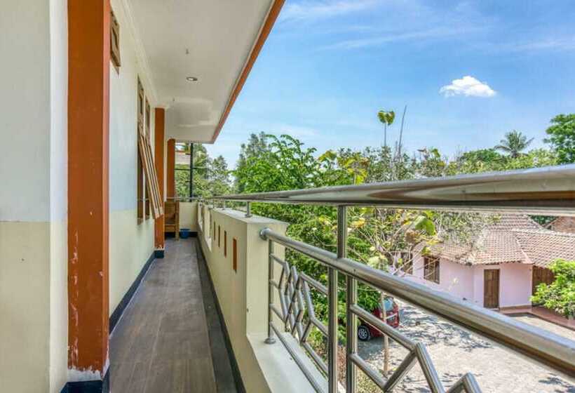 بنسيون Reddoorz @ Jakal Atas Km 10