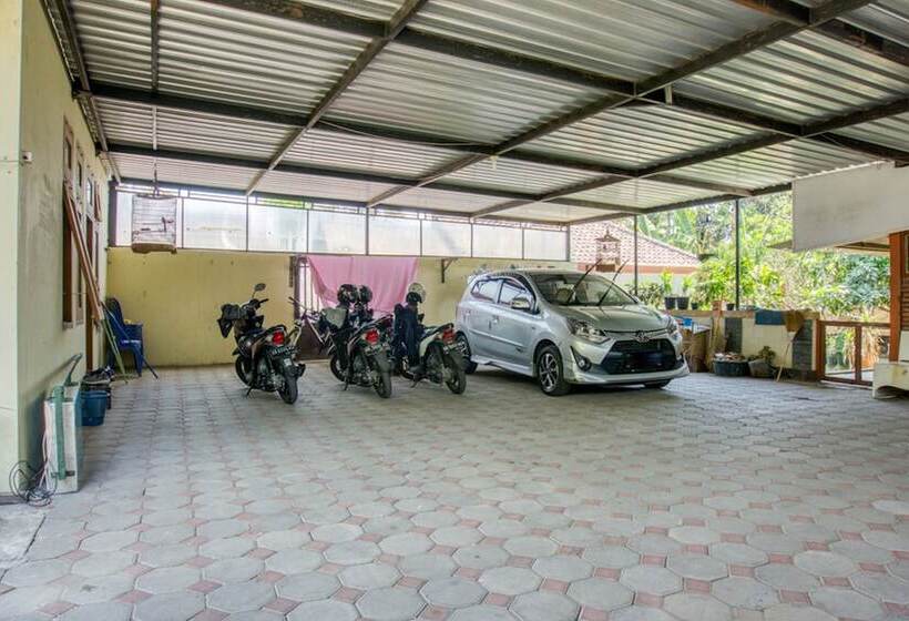 بنسيون Reddoorz @ Jakal Atas Km 10