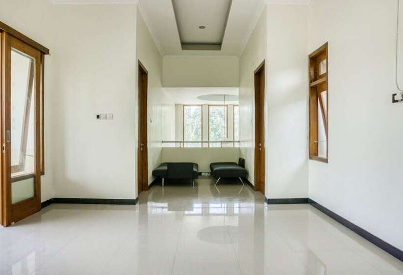 بنسيون Reddoorz @ Jakal Atas Km 10