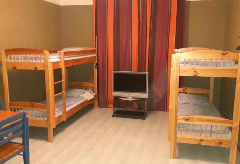 پانسیون Tore Külalistemaja