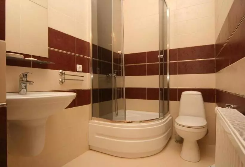 Majatalo гостьовий дім Tauer