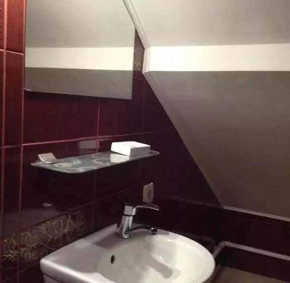 Majatalo гостьовий дім Tauer