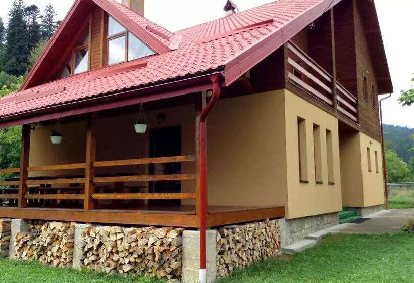 Majatalo гостьовий дім Tauer