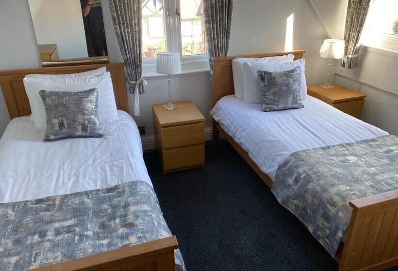 Buile Hill Holiday Flats