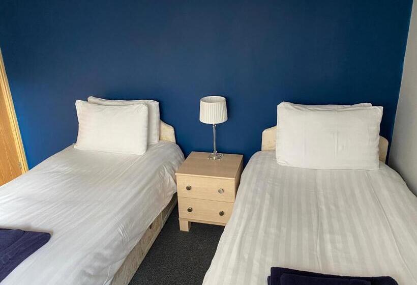 Buile Hill Holiday Flats