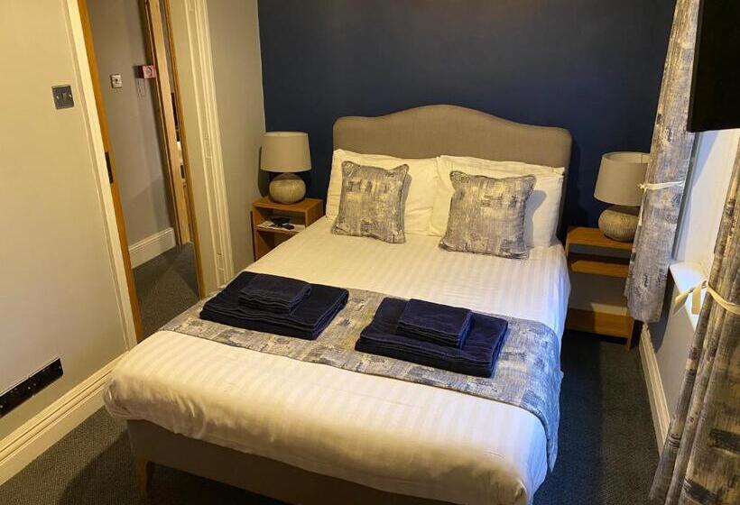 Buile Hill Holiday Flats