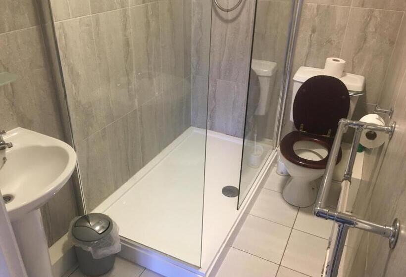 Buile Hill Holiday Flats