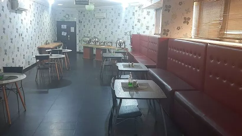 Greenwood Court Hotels & Suites