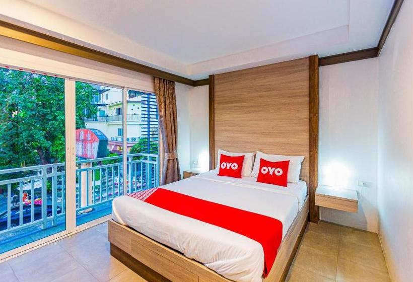 호텔 Oyo 380 Jomthong Mansion