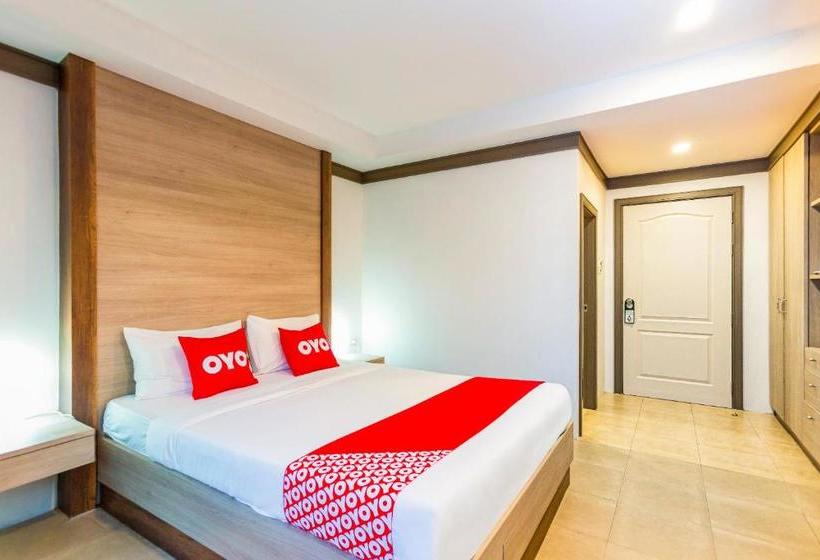 호텔 Oyo 380 Jomthong Mansion