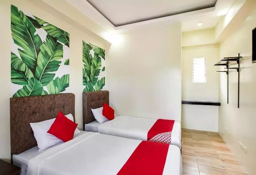 Hotelli Oyo 458 Kathy S Home Garden Suites