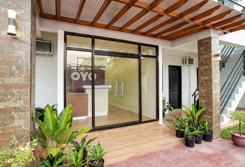 בית מלון כפרי Oyo 458 Kathy S Home Garden Suites