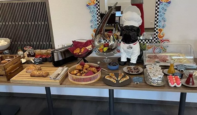 ホテル Restaurant La Croix D’or