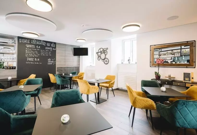 ホテル Restaurant La Croix D’or