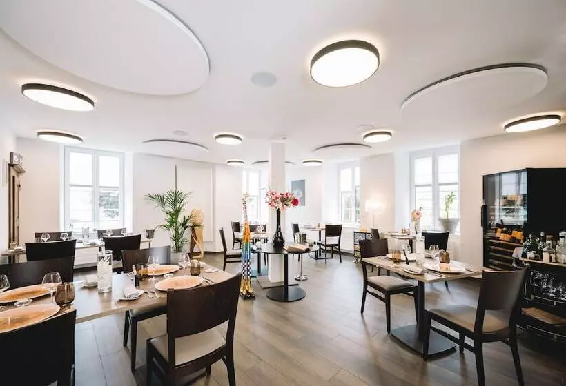 ホテル Restaurant La Croix D’or