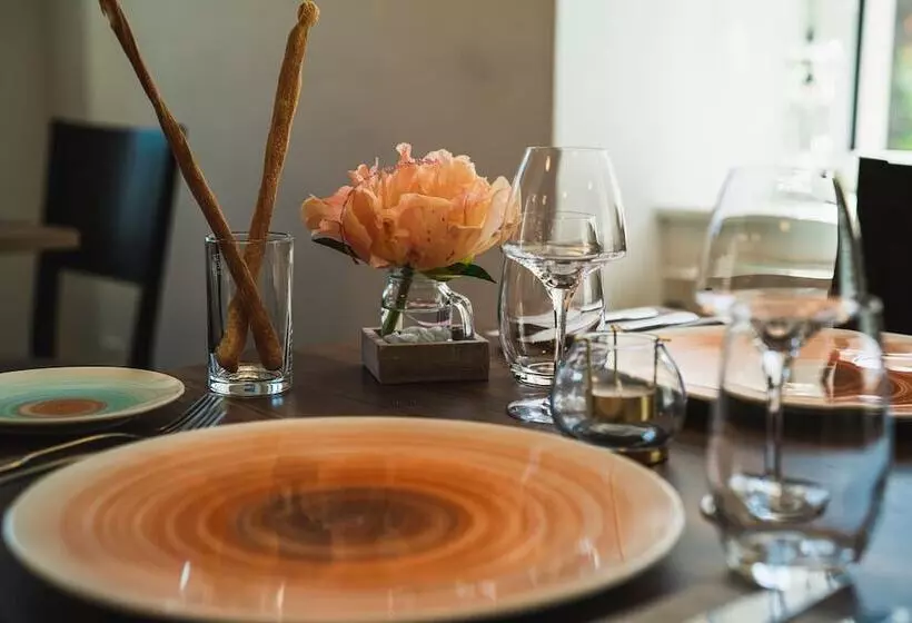 ホテル Restaurant La Croix D’or