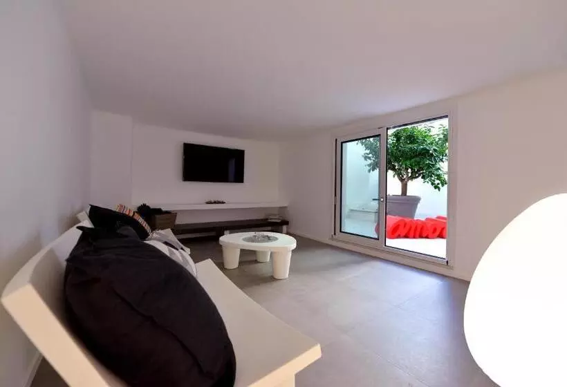 Aamiaismajoitus (B&B) All'ombra