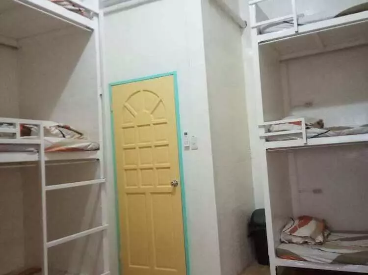 Aamiaismajoitus (B&B) Bee Force Backpackers Inn   Cebu