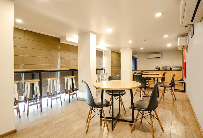 Hotel Fabexpress Pp Residency