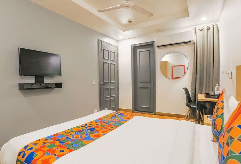 Hotel Fabexpress Pp Residency