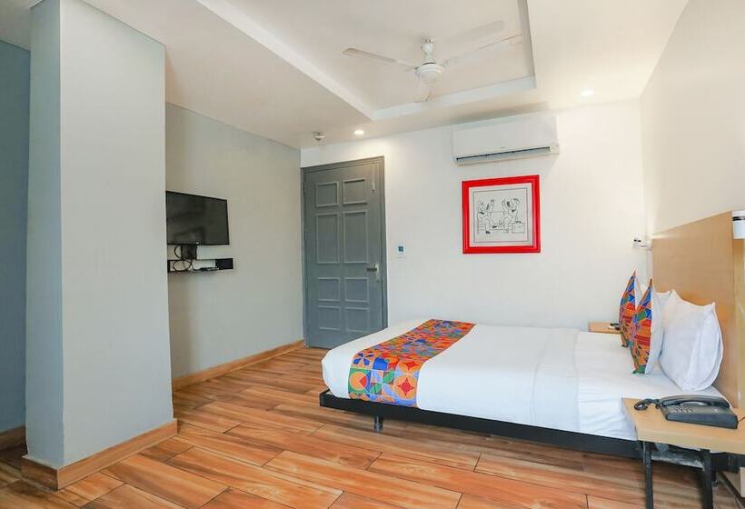 Hotel Fabexpress Pp Residency