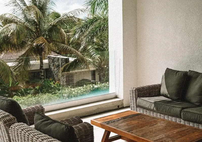 هتل Mythic Suites & Villas