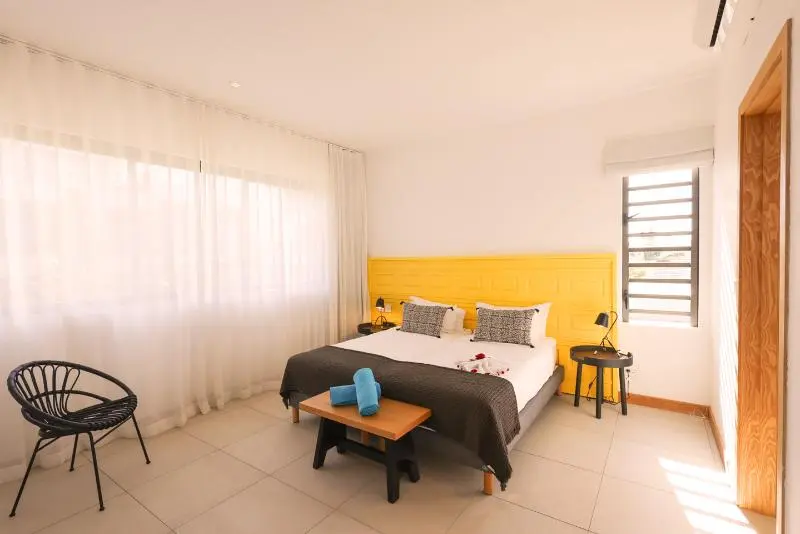 هتل Mythic Suites & Villas