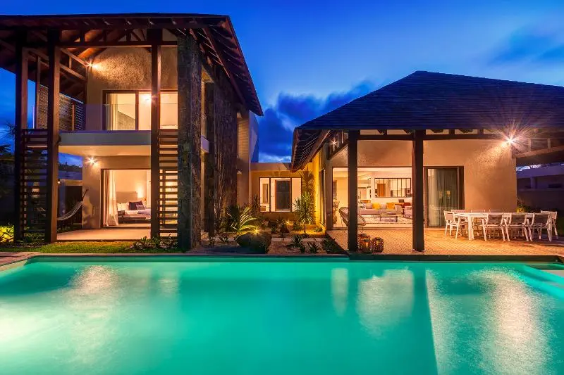 هتل Mythic Suites & Villas
