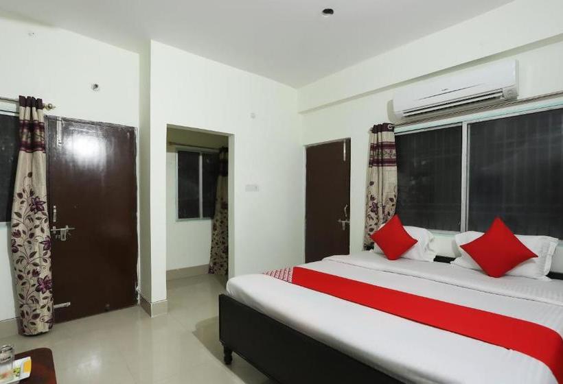 هتل Oyo 48553 Awadh Fort