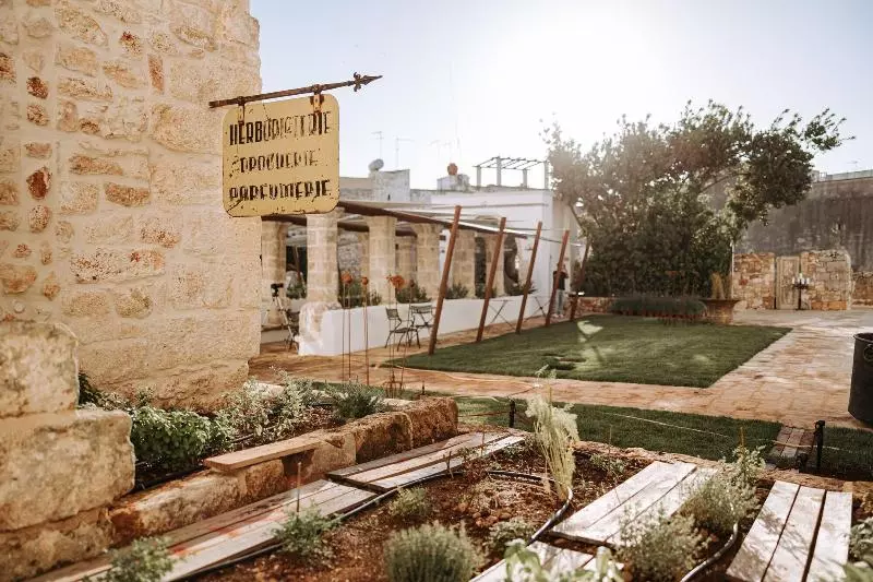 Paragon 700 Boutique Hotel & Spa