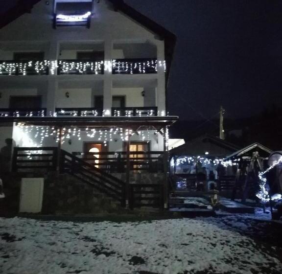 پانسیون Vila Confort