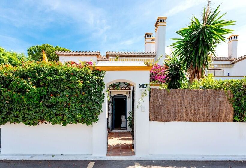 3 Bdrs Apartm With Private Terraces & Communal Swimming Pool In Estepona Benamara Ii