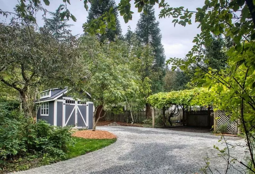 ベッドアンドブレックファースト Sehome Garden Inn