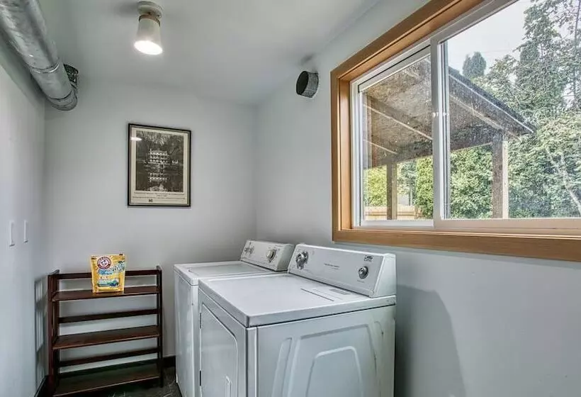 ベッドアンドブレックファースト Sehome Garden Inn