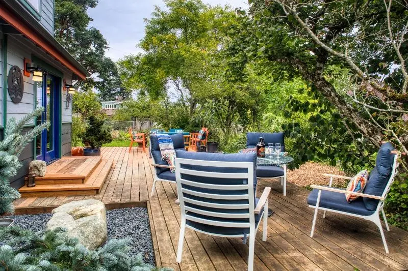 تختخواب و صبحانه Sehome Garden Inn