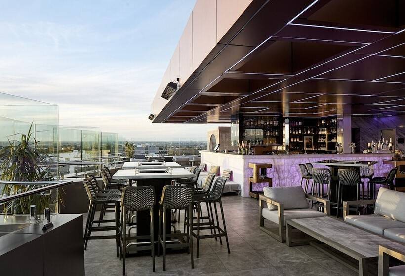 בית מלון כפרי Crowne Plaza Sydney Burwood, An Ihg