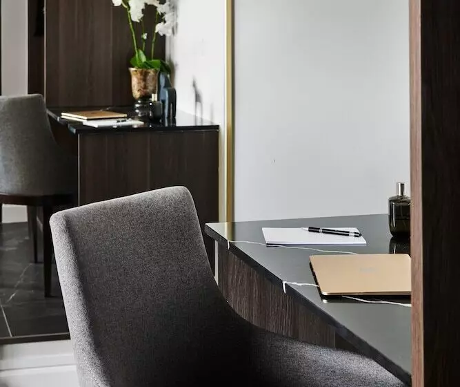 ホテル Crowne Plaza Sydney Burwood, An Ihg